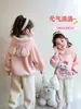 Sudadera con capucha gruesa de terciopelo para niñas, otoño e invierno, nuevo estilo 2025, una pieza, con rayas de terciopelo, caricatura 3D, gato KT, top moderno