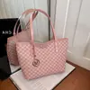 Bolsa Tote Casual Nova Estilo 2026 Transfronteiriça para Mulheres, Bolsa de Ombro Versátil na Moda, Bolsa Feminina de Grande Capacidade