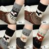 Meias de Cano Médio com Estampa Fair Isle de Cachorro Colorida Contrastante Outono e Inverno Atmosfera de Pelúcia Ideia de Fio Desenho Animado Meias Fofas de Pelúcia Venda por Atacado