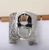 Pulseira de Liga Leve de Alto Padrão com Fecho de Fechadura e Textura Enrugada de Esmalte, Bracelete Aberto Preto Dourado com Gotejamento de Óleo, Galvanizado