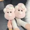 Pantuflas de algodón para el hogar, esponjosas y lindas, para mujer, nuevo estilo de invierno, forradas de felpa, cálidas, adecuadas para usar en exteriores, diseño de ratón lindo de dibujos animados, zapatos de algodón versátiles