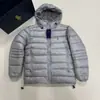 RL nuevo estilo de comercio exterior: una chaqueta clásica de algodón estilo polo americano con un pequeño caballo rojo bordado en el pecho y un cierre de cremallera acanalado