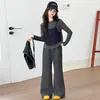 Conjunto de duas peças (top e saia) para meninas, novo conjunto de outono estilo coreano 2026, conjunto de três peças para crianças com calça tipo saia