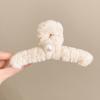 Pinza para el Cabello Grande de Peluche para Mujer 2025 Modelo Nuevo Pinza Tiburón de Gama Alta Estilo Coreano Sensación de Alto IQ Pinza Melard