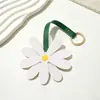 Llavero Colgante de Flor, Margarita de Múltiples Pétalos Accesorio para Bolso, Encanto de Bolsa Fresco y Moderno