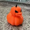 Pato calabaza de Halloween popular transfronterizo, decoración para el hogar, dormitorio, regalo, hecho de plástico, un pequeño regalo para regalar