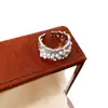 Anel de Flor com Laço Estilo Livro Vermelho e Pérola, Anel de Nicho de Luxo Leve, Acessório de Mão Versátil Estilo Coreano para Mulheres