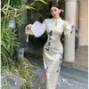 Nuevo Vestido Nacional Estilo Chino con Parches de Encaje Hueco y Dobladillo Abotonado, Vestido Corto Bodycon Ajustado a la Cintura para Mujer Otoño e Invierno