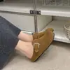 Sapatos femininos de outono, tipo mule, com sola grossa, bico fechado, meia-pantufa, com fivela interna de couro para aumentar a altura, 2026, moda americana, pantufas preguiçosas