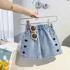 Nuevos Shorts de Mezclilla para Niñas de Verano Estilo Coreano Ropa Exterior Delgada para Bebé Pantalones Trendy de Estilo Occidental para Niños de Verano