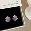 Brincos de cluster de flores de pedra olho de gato de cristal etéreo estilo floresta para mulheres, brincos frescos, versáteis, modernos, da moda e elegantes
