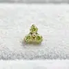 ASTMF-13 Liga de Titânio Dourado Zircônia Super Brilhante Flor Triangular Titânio G23 Rosca Interna Piercing de Lábio Brinco de Orelha Zircônia