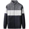 Moda Masculina Nova Outono e Inverno 2025 Jaqueta Suéter Casual Color Block com Gola Alta Jaqueta de Veludo Espessada Malha