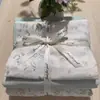 Juego de ropa de cama de cuatro piezas de gasa en capas grado A para maternidad e infantil, juego de tres piezas de algodón 100% para dormitorio de estudiante, funda de edredón, sábana, sábana ajustable, sábana plana