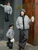 Juega Junto con Ropa Familiar, Ropa Infantil Coreana, Chaquetas Gruesas Acolchadas de Algodón de Invierno para Niños y Niñas, Chaquetas Elegantes Acolchadas de Algodón para Niños Pequeños con Bufandas