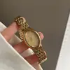 Reloj Dorado Estilo Mid-Century Ieke para Mujer Retro Nicho Lujo Accesible Gama Alta Elegante Reloj de Dama Reloj de Cuarzo Correa de Acero