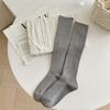 Calcetines de lana para pantorrilla otoño e invierno gruesos suaves delicados calcetines de cachemir hasta la rodilla calcetines de rizo Corea del Sur color liso calcetines cálidos