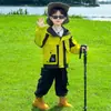 Chaqueta cortavientos para niño para primavera, otoño e invierno 2026, nuevo abrigo grueso, a prueba de viento, fresco y elegante, atuendo de otoño para niños