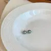 Pendientes de botón de perla gris plateado de alta calidad, lujo ligero, versátiles, simples, para perforación de oreja, diseño de nicho