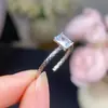 La piedra principal del anillo de acuamaro natural es de aproximadamente 4*6mm de valor circular, ¡y el engaste abierto no elige la circunferencia del dedo! incrustación de plata s925