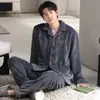 Pijama de Franela para Hombre Invierno Manga Larga Pantalones Cárdigan Solapa Cálido Cuadros Se Puede Usar Afuera Antiestático Ropa de Casa