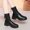 Botas Curtas Femininas, Novas Botas Femininas, Sapatos Quentinhos de Veludo para Mães, Sapatos de Algodão, Botas Martin Versáteis com Solado Grosso e Bico Redondo, Dropshipping
