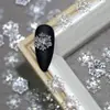 Novos Ornamentos de Unha de Floco de Neve de Natal Atacado Gelo Através de Floco de Neve Tridimensional Peça Brilhante Fina Branca Decoração de Unha de Resina