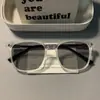 Óculos de Grau Fotocromáticos Retro Tendência para Homens e Mulheres, Alto Valor Estético, Aparência Natural, Efeito Emagrecedor, Podem Ser Equipados com Lentes de Grau ou Sem Grau