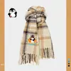 Bufanda de Punto con Borlas, Cuadros y Bordado de Pingüino Lindo para Mujer, Engrosada para Invierno, Chal y Calentador de Cuello Cálido y Versátil