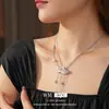 Collar Colgante de Acetato con Forma de Abanico de Circonita Super Brillante, Cadena para Clavícula de Lujo Ligero de Nicho, Joyería de Estilo Palacio Vintage para Mujeres con un Toque de Alta Gama