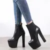 Atacado de Comércio Exterior da Amazon Botas Curtas de Salto Alto Chunky Outono e Inverno Tamanho Pequeno Botas Martin Cool e Estilosas Botas Plataforma Impermeáveis Botas Curtas