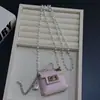 Bolsa Mini de Cuero de Color Dopamina con Cadena de Perlas y Cambio de Color Collar de Gato Kt Accesorios de Vestir con Diseño Largo para Mujer