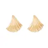 Pendientes Geométricos de Aleación Versátiles Retro Europeos y Americanos Diseño de Nicho Pendientes Dorados de Forma Geométrica para Mujer Fuente de Mercancía Transfronteriza