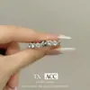 Pendientes de Aro de Plata con Circonita de Moda para Mujer, Diseño de Nicho, Pendientes de Botón de Alta Gama, Lujo Ligero, Pendientes Elegantes y Sofisticados