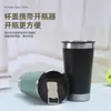 En stock transfronterizo vaso de cerveza de 20 oz doble capa al vacío con abrebotellas vaso para coche portátil al aire libre montado en coche vaso térmico