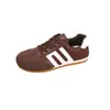 Zapatillas de entrenamiento retro de suela plana alemanas para mujer, nuevo modelo de verano 2026 versión coreana, zapatillas deportivas casual versátiles, zapatos blancos, talla grande