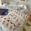Ins caricatura Clase A Otoño/Invierno Leche Polar Juego de Cama de Cuatro Piezas Peso Alto por Metro Cuadrado Sábana Engrosada Estilo Sábana Ajustable Funda de Edredón Juego de Tres Piezas
