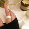 Anillo Tricolor Opcional con Esmalte Retro Francés para Mujer Anillo de Alta Gama Estilo Coreano Ins Estilo Europeo y Americano Anillo de Dedo Distintivo Moderno