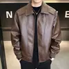 Exclusivo para Vendas TransfronteiriçasNova Jaqueta de Couro PU para Homens, Estilo Workwear Retrô Americano, Robusta e Relaxada, Estilo de Rua Old Money