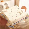Mantel Cuadrado con un Diseño de Cuadros Fresco y Sencillo, Lavable, Impermeable, a Prueba de Aceite, Resistente al Calor y que Mejora el Ambiente, Mantel Cuadrado para Mesa de Café