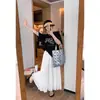 Camiseta Feminina Preta Manga Curta Gola Redonda Estampada 2026 Verão Nova Estilo Coreano Elegante Ombro Reto Solta Casual