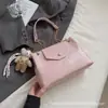 Bolso Cruzado Versátil y Elegante 2026 Nuevo Modelo Moda de Nicho Gran Capacidad Bolso de Hombro Versátil para Viajes Diarios con Cadena