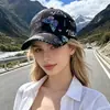 Gorra de béisbol de transferencia de calor con letra de grafiti y mariposa, nueva para el verano, para mujer, versátil, que adelgaza la cara, protectora del sol, sombrero tipo visera para el sol