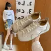 Zapatillas ligeras estilo ballet que hacen que tus pies parezcan más pequeños, nuevas zapatillas deportivas casual para mujer Otoño 2026, versátiles zapatillas Forrest Gump
