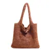 Bolsa de Tricô Estilo Western Casual Feminina 2025 Nova Estilo Coreano Bolsa Tote Preguiçosa Grande Capacidade para Ir ao Trabalho Bolsa de Ombro sob o Braço