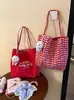 Bolsa de lona xadrez vermelha casual estilo coreano para mulheres, bolsa de ombro tote de grande capacidade com estampa de letras, bolsa dupla face para o dia a dia