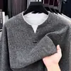 Direto do fabricante, novo suéter de malha masculino com gola V e mangas compridas, para primavera e outono, top masculino versátil