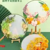 Festival de Mediados de Otoño Flor Eterna Flor Seca Abanico Hecho a Mano Paquete de Materiales DIY Estilo Antiguo Abanico Vacío Fabricación de Abanicos Regalo