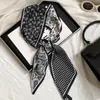 Bufanda de Seda Estilo Coreano Verano Estampada Doble Capa Larga Diagonal Corbata Bolsa Cinta Bufanda Pequeña Pañuelo para la Cabeza Goma para el Cabello