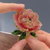 Nuevo Broche Elegante de Flor de Peonía Estilo Chino Sentido Avanzado Nicho Ramillete Temperamento Femenino Pin de Esmalte Accesorios para Ropa